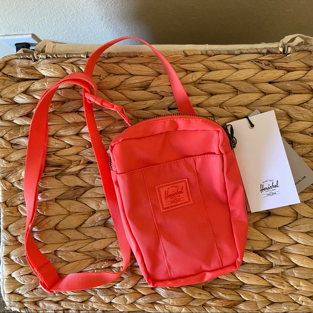 NWT Herschel Cruz crossbody bag